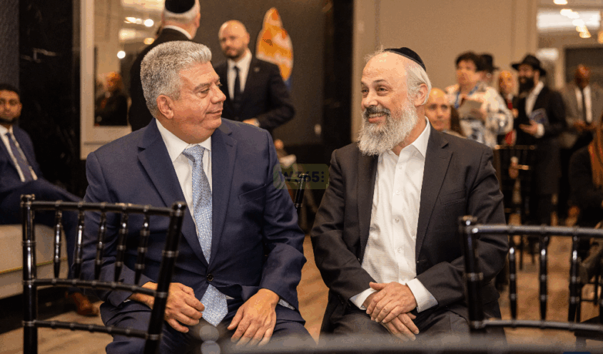 49816808-1765494100693b4d530e51717654940990587